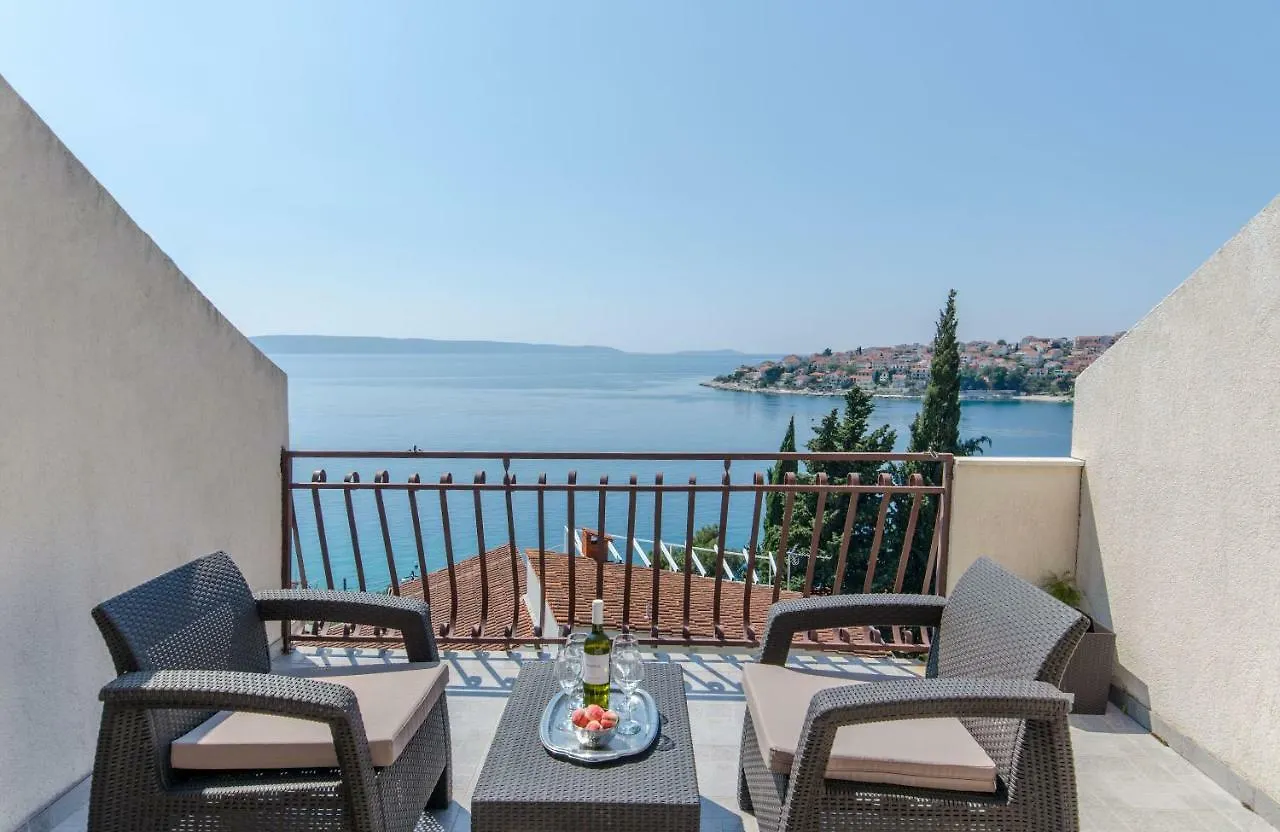 Apartments Bee Maja Croatia