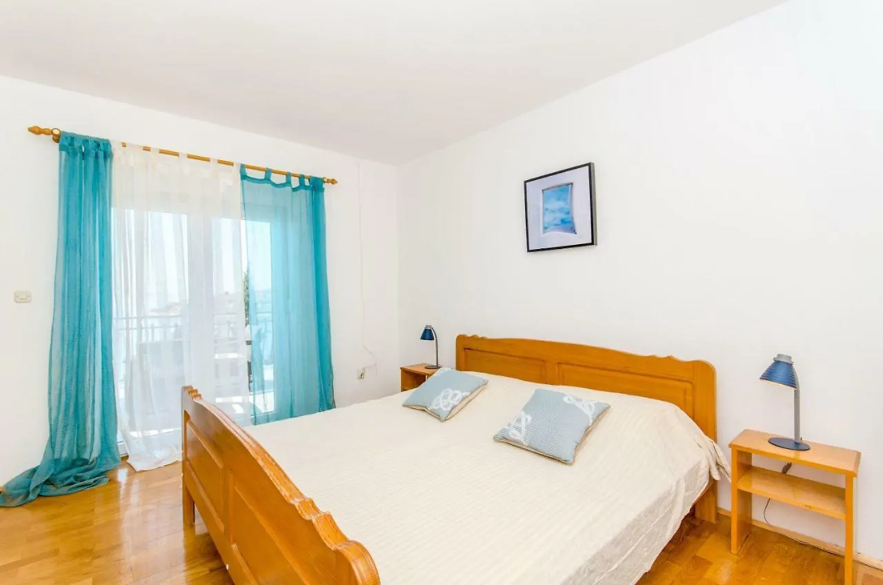 Apartments Bee Maja Croatia